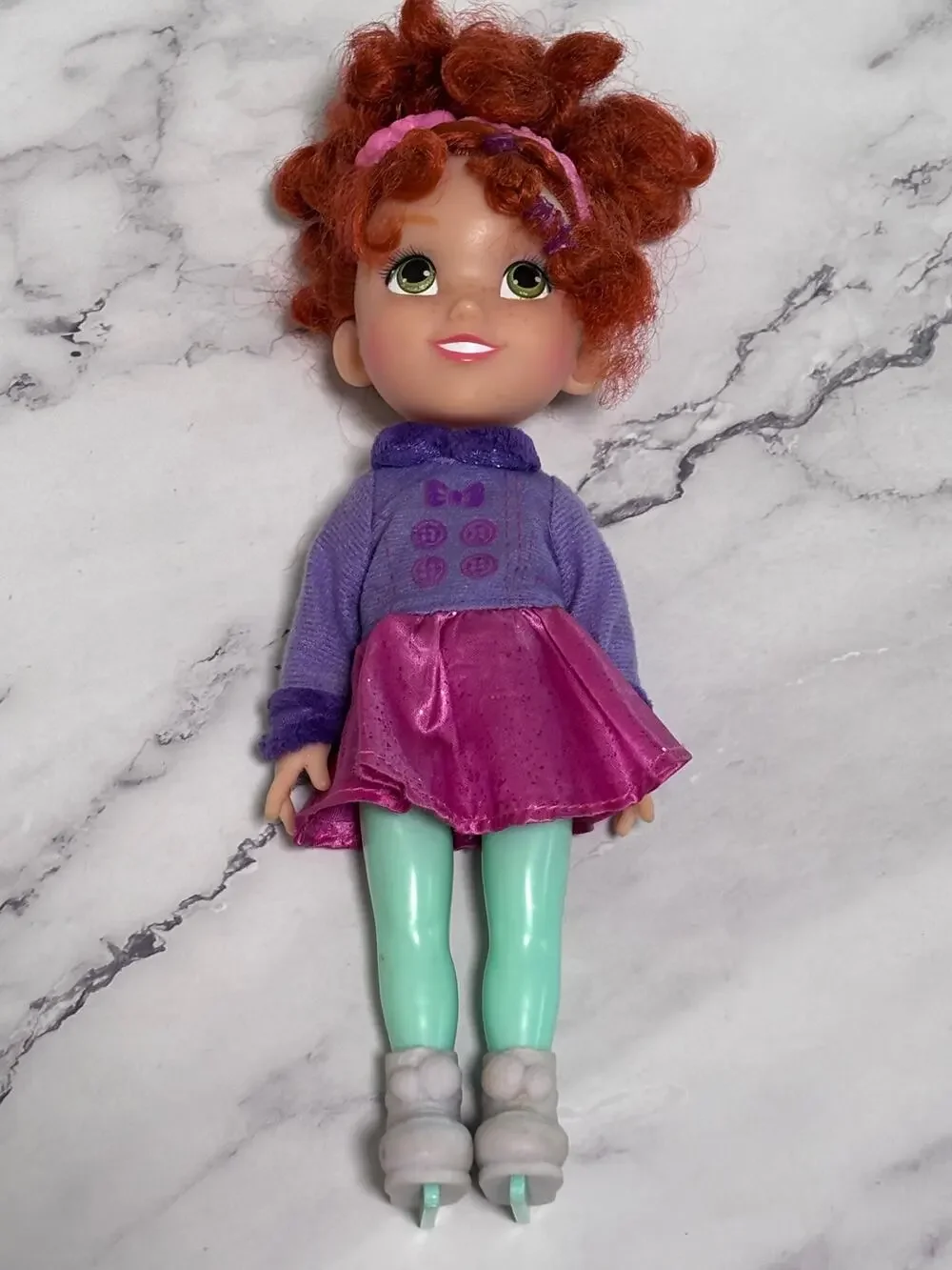 Fancy Nancy Doll Winter Wonderland Ice Skating Purple 10
